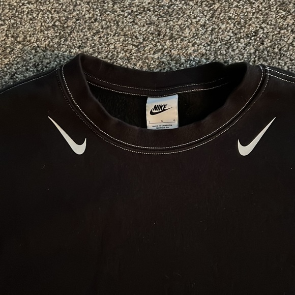 Over Sized Nike Crew - Picture 4 of 6